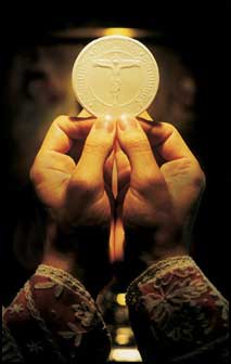 Resultado de imagem para jesus escondido na hostia consagrada