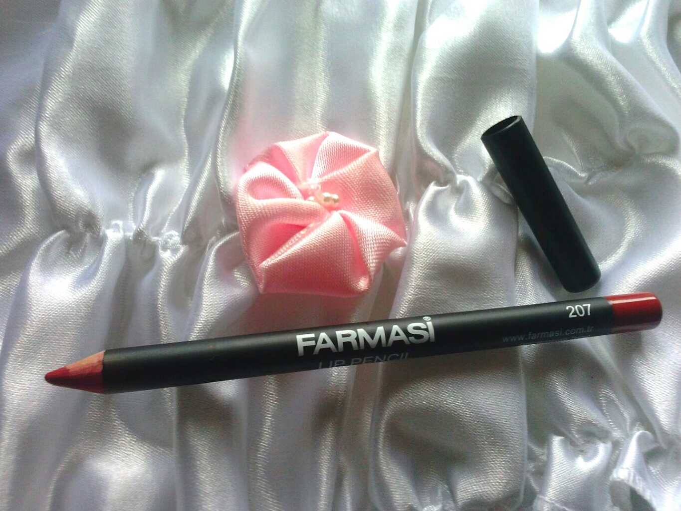 Farmasi Lip Pencil 207 & Let's Makeuup Lipstick 21 Grupna Recenzija