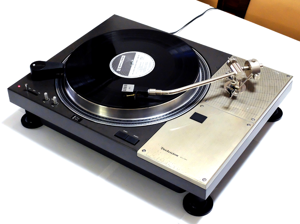 Technics SL-110 金田式ターンテーブル  UA-5045 A Technics SL-110 金田式ターンテーブル UA-5045 A Technics SL-110