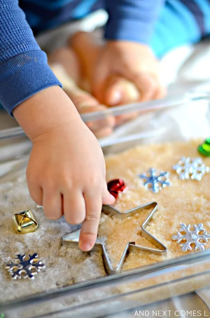 Christmas Water Beads Sensory Bin - Pre-K Pages