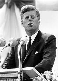 Celebrity Public Speakers - Trending List - Celebrity Speakers Bureau