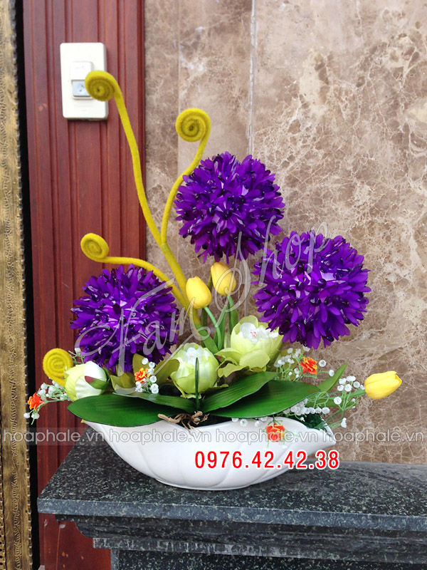 Hoa đá pha lê ở Ngọc Khánh Hoa da pha le o Ngoc Khanh