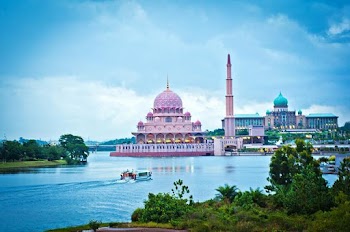 Thánh đường Hồi Giáo kì vỹ ở Malaysia