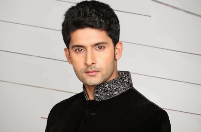 Ravi Dubey Biography, Wiki, Dob, Height, Weight, Sun Sign, Native Place, Family, Career, Affairs and More