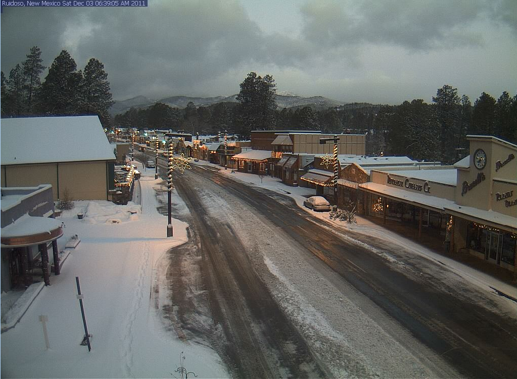 Significant Snowfall Possible Across SE NM Sunday Night.