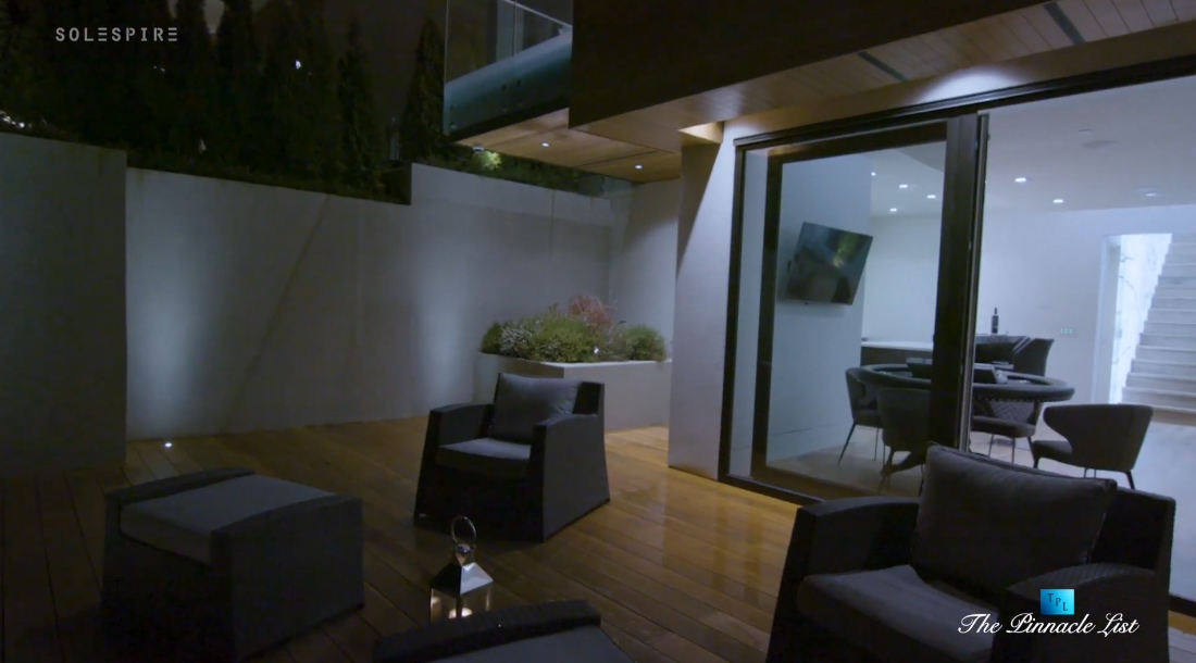 24 Interior Design Photos vs. 1133 Palmerston Ave, West Vancouver Luxury Home Tour