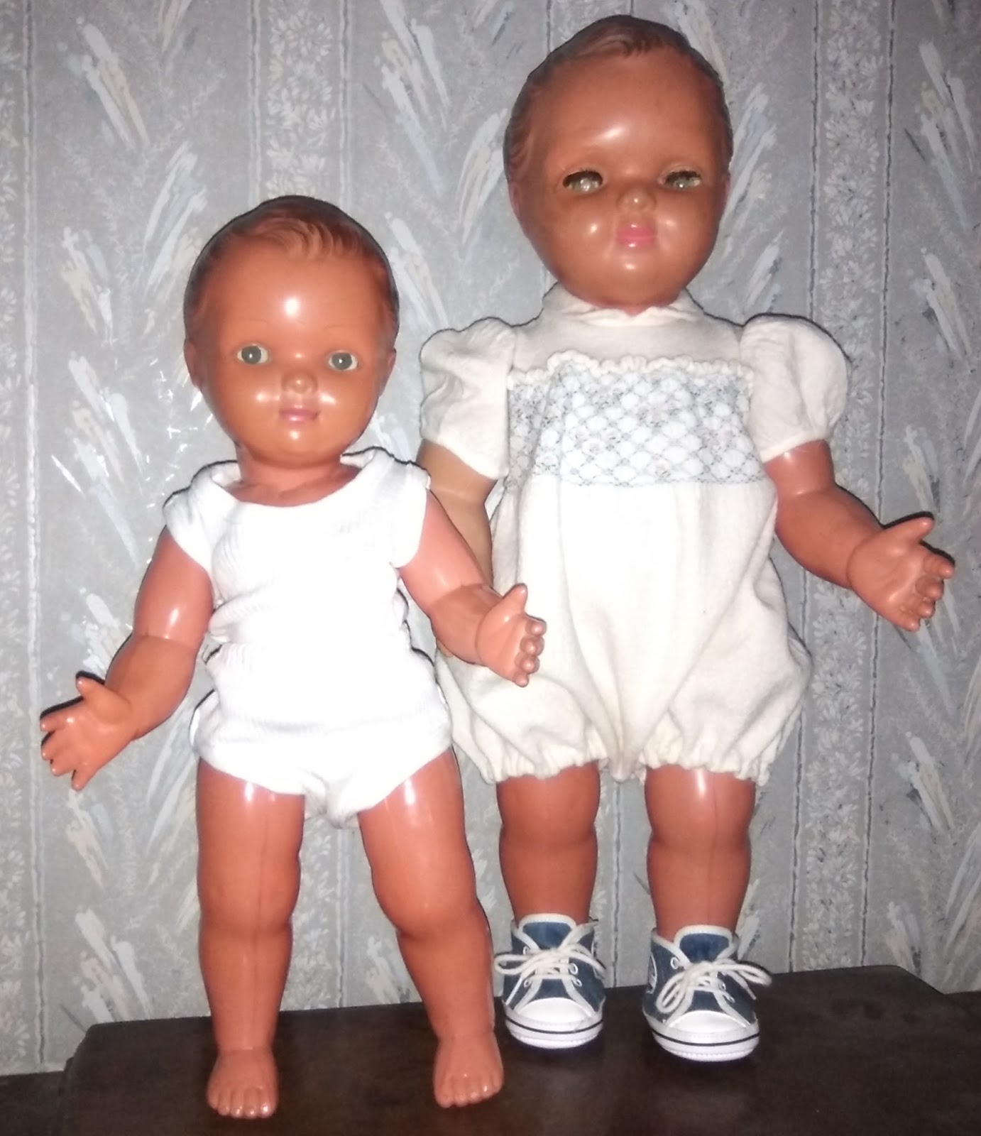 Poup?�es de toujours : mes poup?�es et poupons SNF en cellulo?�d