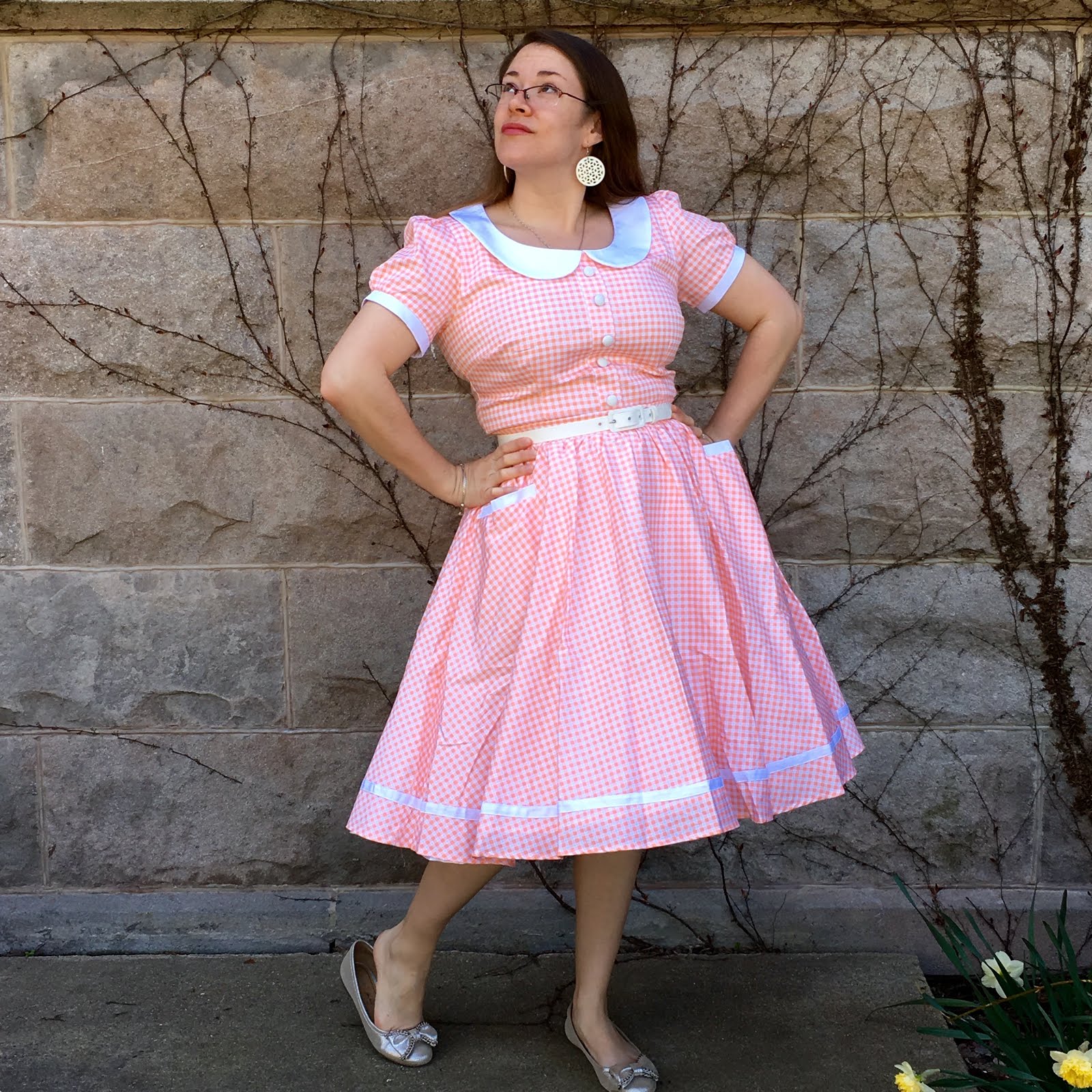 Thoroughly Modern Emily: Review: Pinup Couture Dee Dee Dress