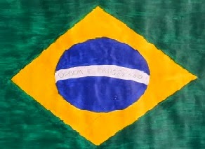 Aqui tem a foto de um bandeira do Brasil feita pelos alunos