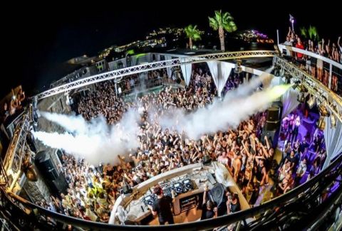 "Το έλα να δεις": Το απόλυτο χάος στο πάρτι του Dj Tiesto στη Μύκονο! (PHOTOS)