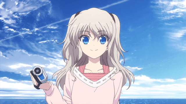 10 Karakter Anime Rambut Putih Tercantik, Meleleh! Mirajane juga sangat seksi dengan dada besar dan rambut putih menggodanya 10 Karakter Anime Rambut Putih Tercantik, Meleleh!