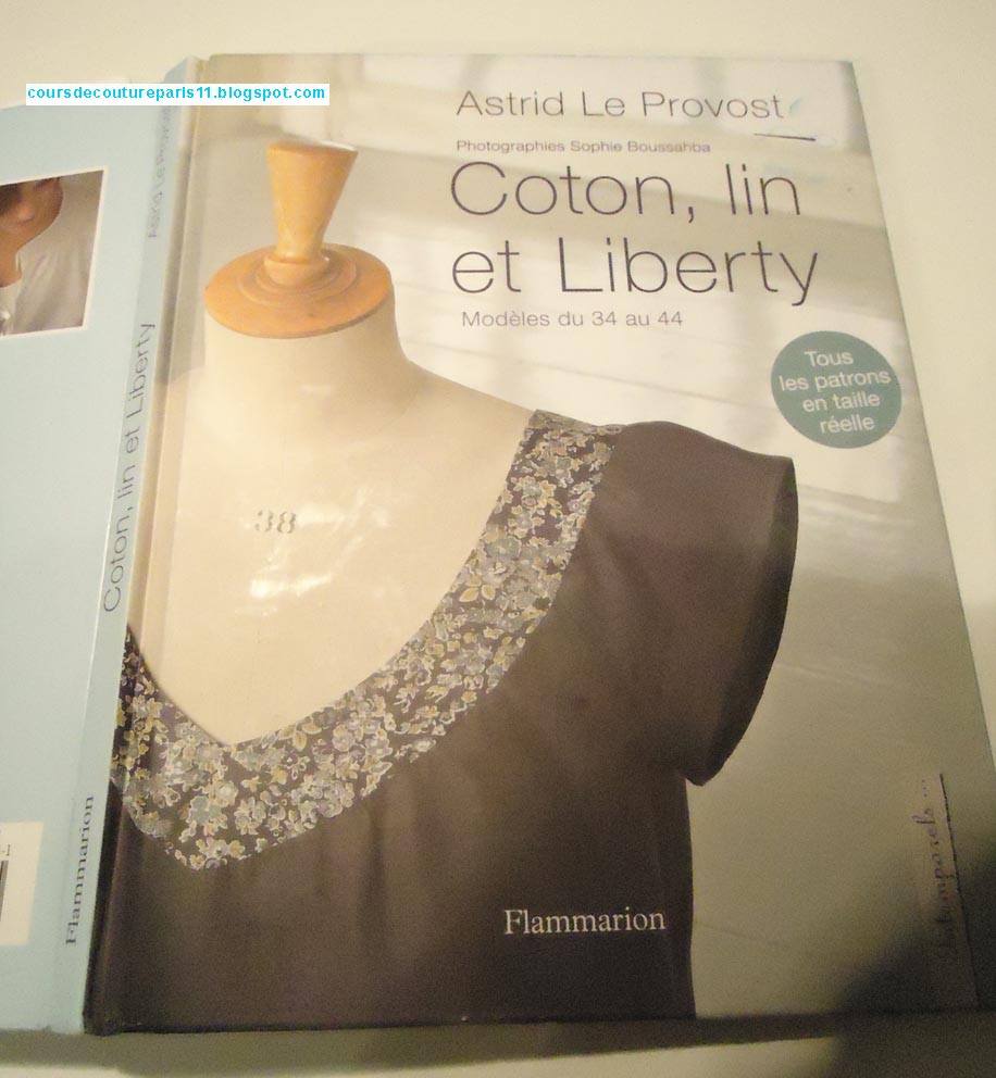 La V de "Coton, lin et liberty" d' Astrid le Provost