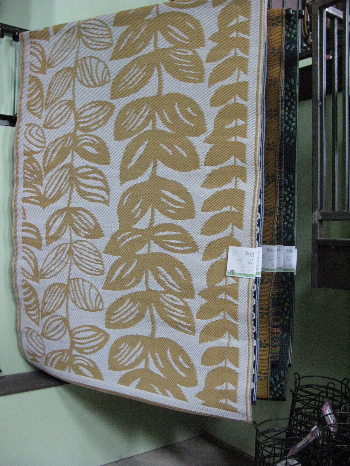 Victoria Gardens It's now easier to choose your Indoor/Outdoor rug at