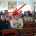 Jangan Menilai Sebelah Mata, Berpakaian Kotor Menghadiri Rapat Orang Tua Murid, Ucapan Ayah Ini Bikin Semua Orang Malu baca selengkap nya disini tolong bantu sebarluas kan