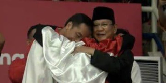 Demokrat: Pelukan Jokowi - Prabowo tunjukkan keteduhan, harus dicontoh pendukungnya
