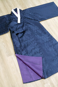 KPOP World in Me: Hanbok and Traditional Games