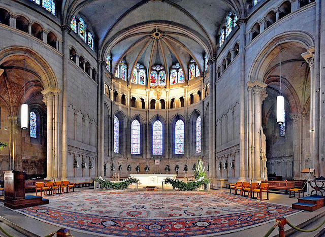 Altar da Catedral Saint-Jean Altar da Catedral Saint-Jean