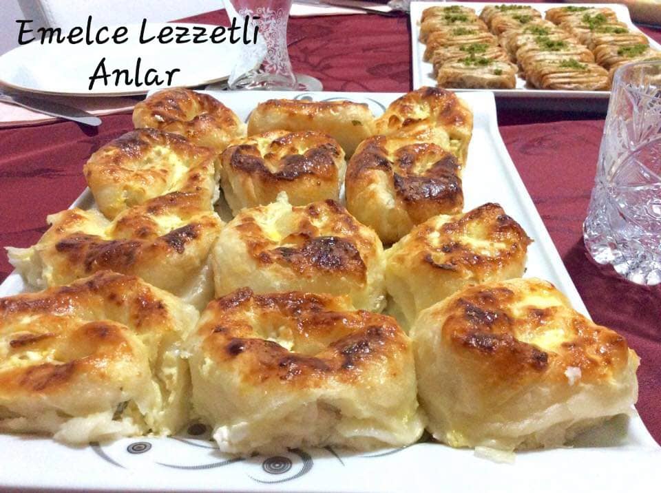 SODALI SOSLU BÖREK Emelce Lezzetli Anlar