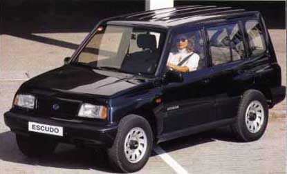 Harga Mobil Suzuki Escudo  dan Spesifikasi Lengkap 