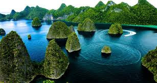 Destinasi Wisata Kepulauan Raja Ampat Sejarah atau legenda kepulauan raja ampat