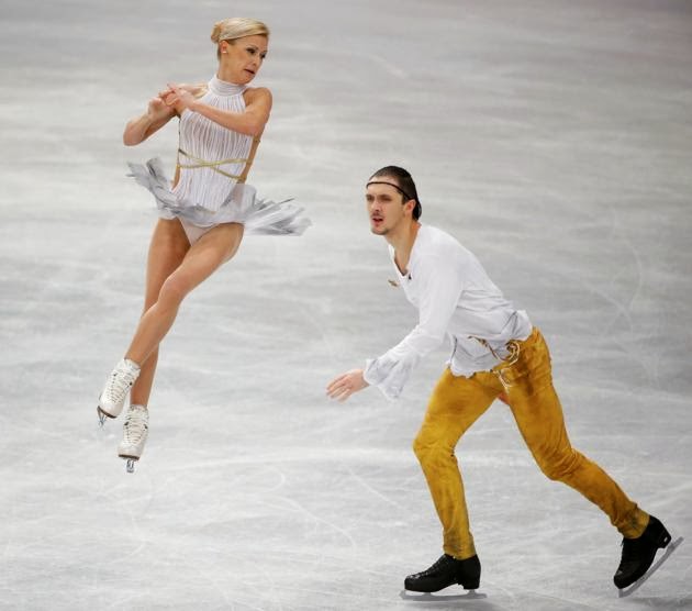 Tatiana Volosozhar og Maxim Trankov (RUS) udfører deres lange program ved EM 2014