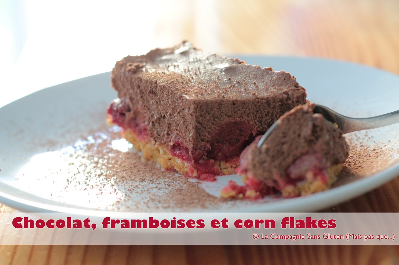 Dessert chocolat, framboises et corn flakes sans gluten, sans lait La