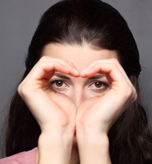 7 Eyelid Skin Care Tips