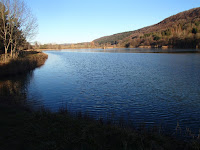 Lac de Besain Vue du lac bleu