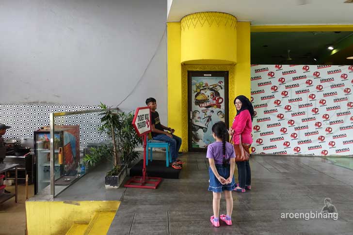 teater 4 dimensi tmii