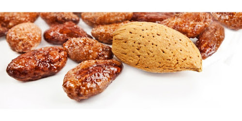 JUAL KACANG ALMOND Blora