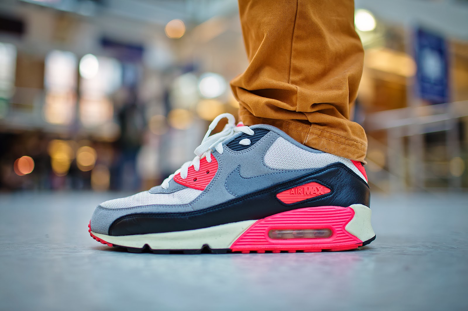 I Dig Your Sole Man: Chris x Nike Air Max 90; London