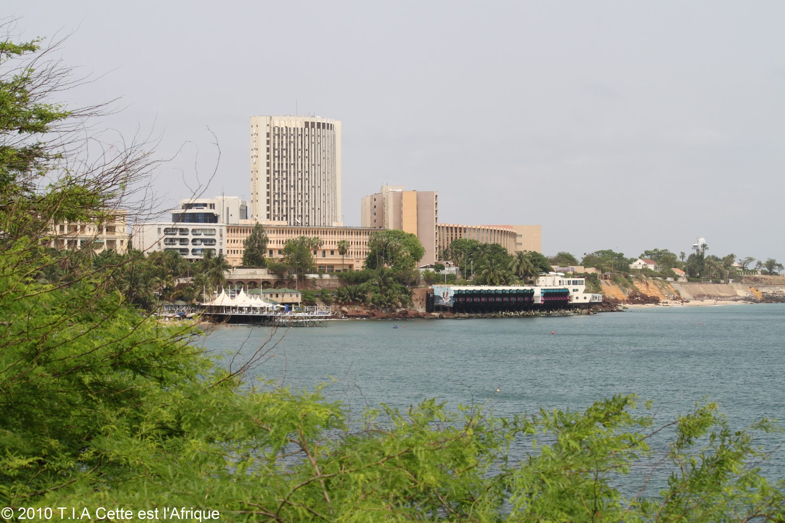 TIA Cette est l'Afrique Les Almadies & Petite Corniche