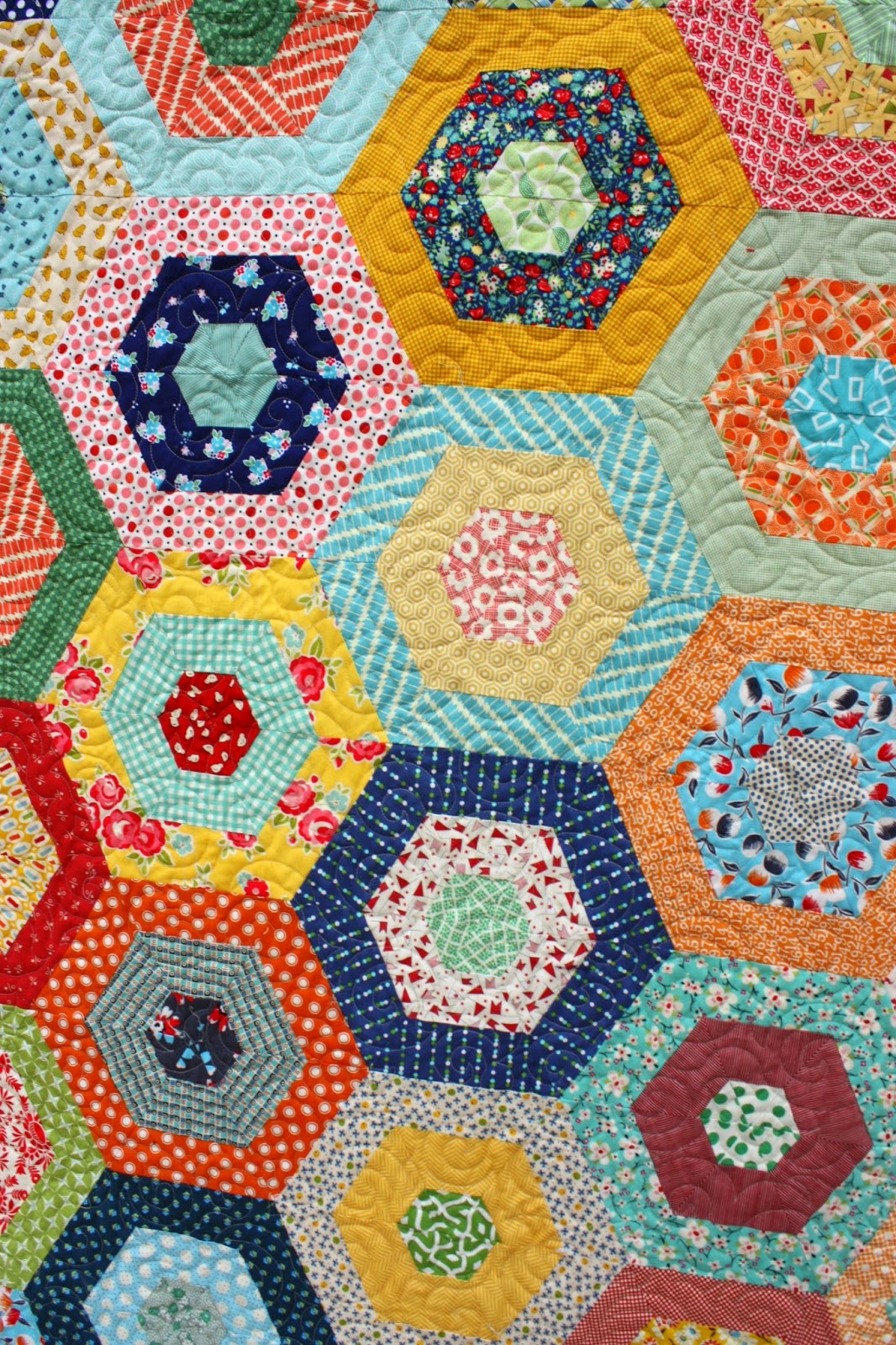 scrappy-giant-hexagon-quilt-diary-of-a-quilter-a-quilt-blog