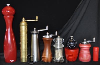 Pepper Mills, sizes, shapes, types, variations