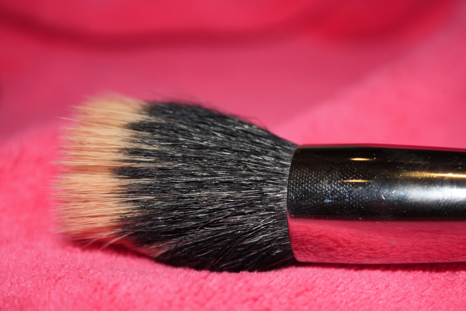 Summer Likes Mac brush Review Mac 187