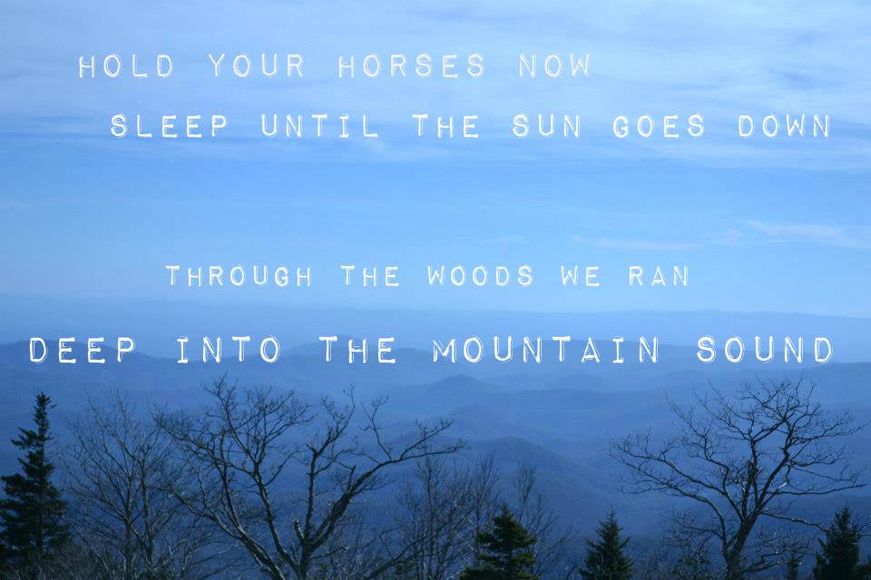 Go down слова. Sun goes down when the moon comes up.