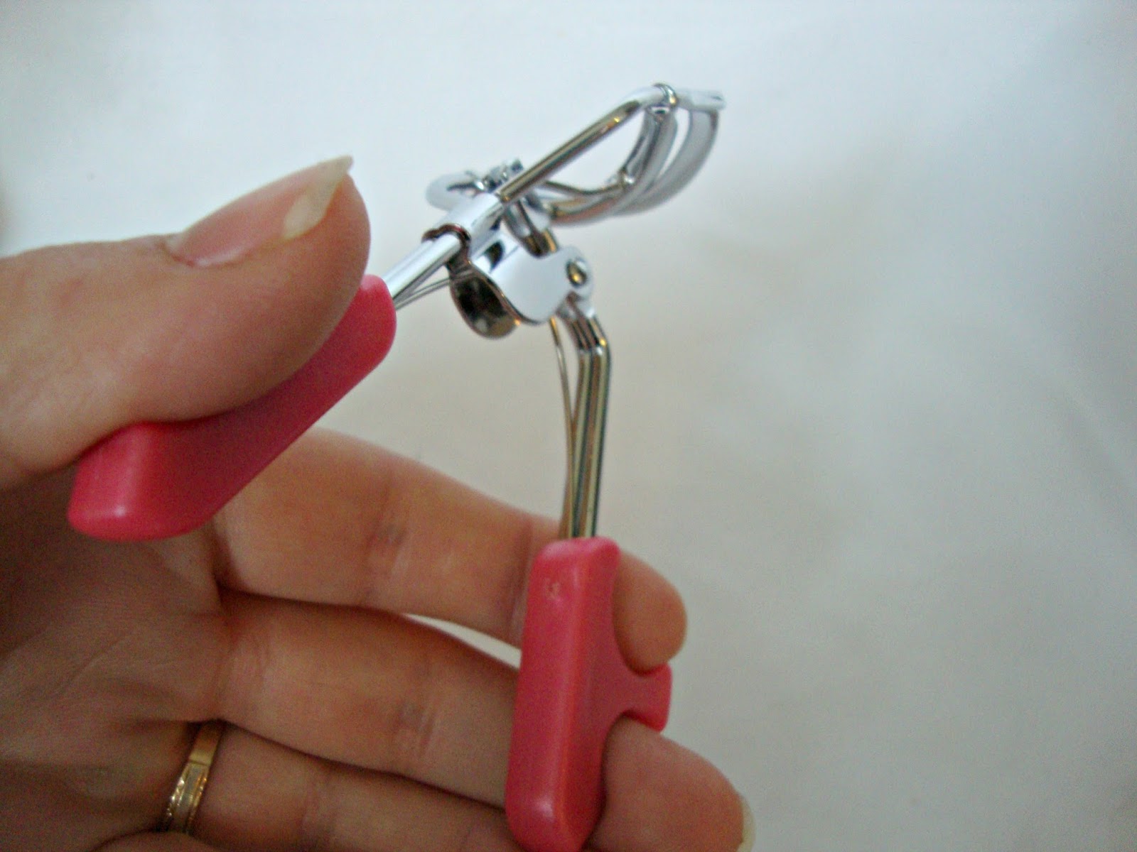 Freelance Lady Achieve Long, Sultry Lashes with the Beauty Lashious