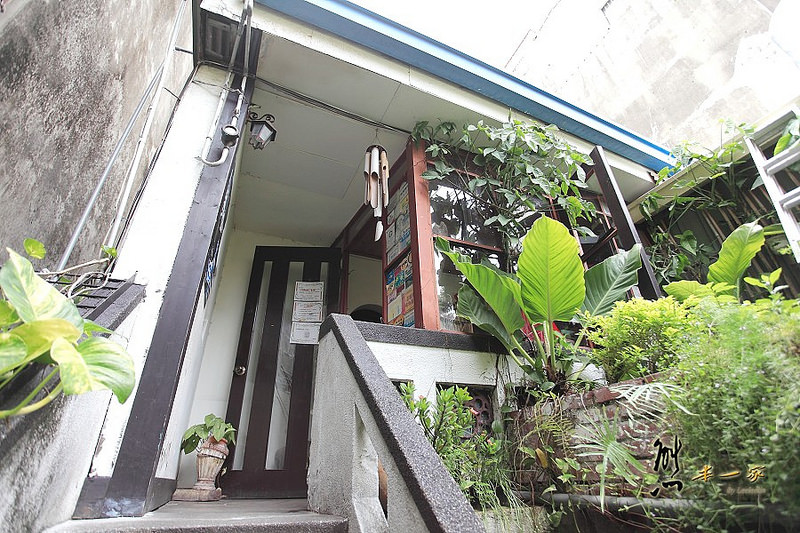 台南窄門咖啡館
