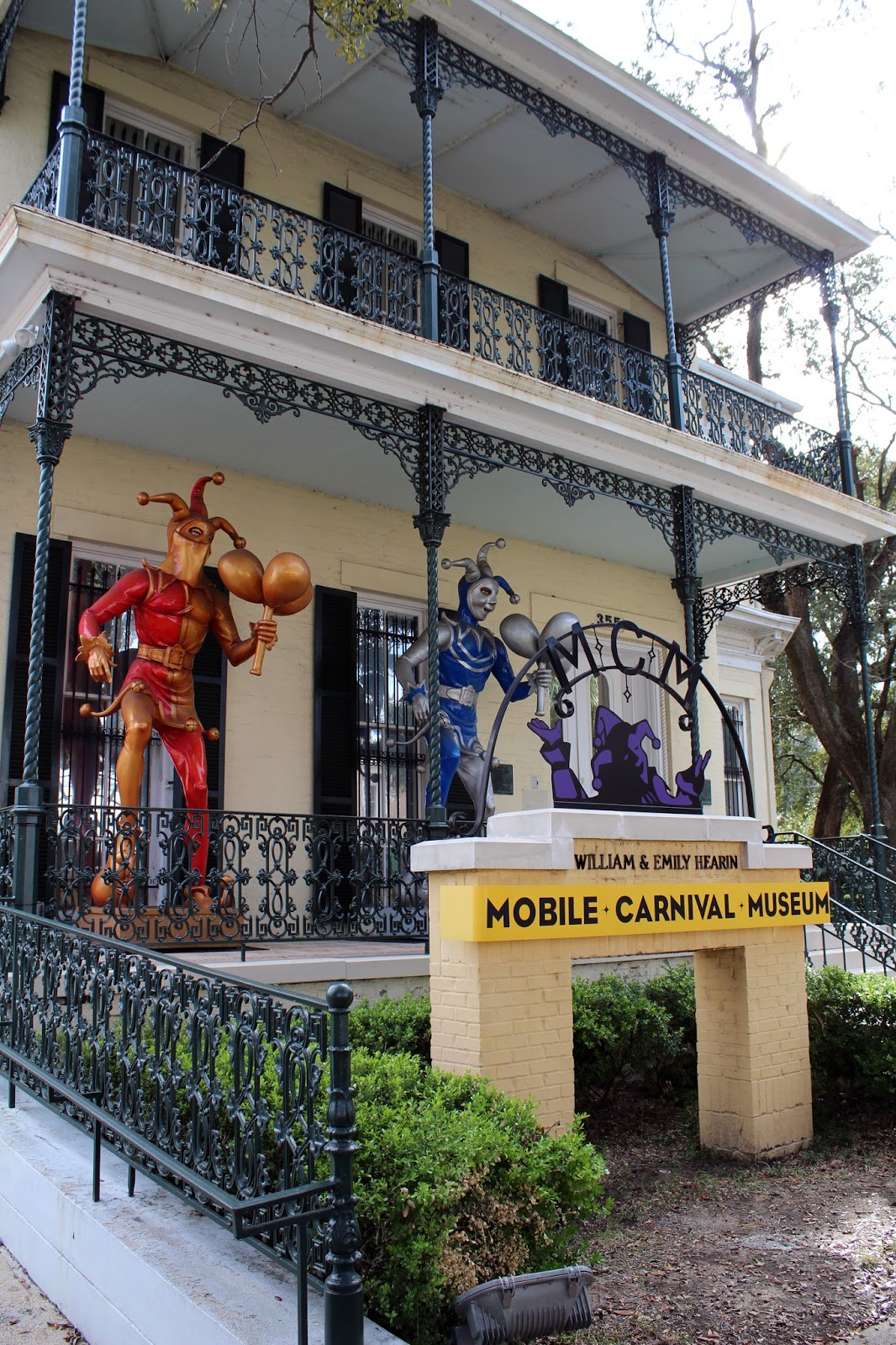 mobile mardi gras museum hours