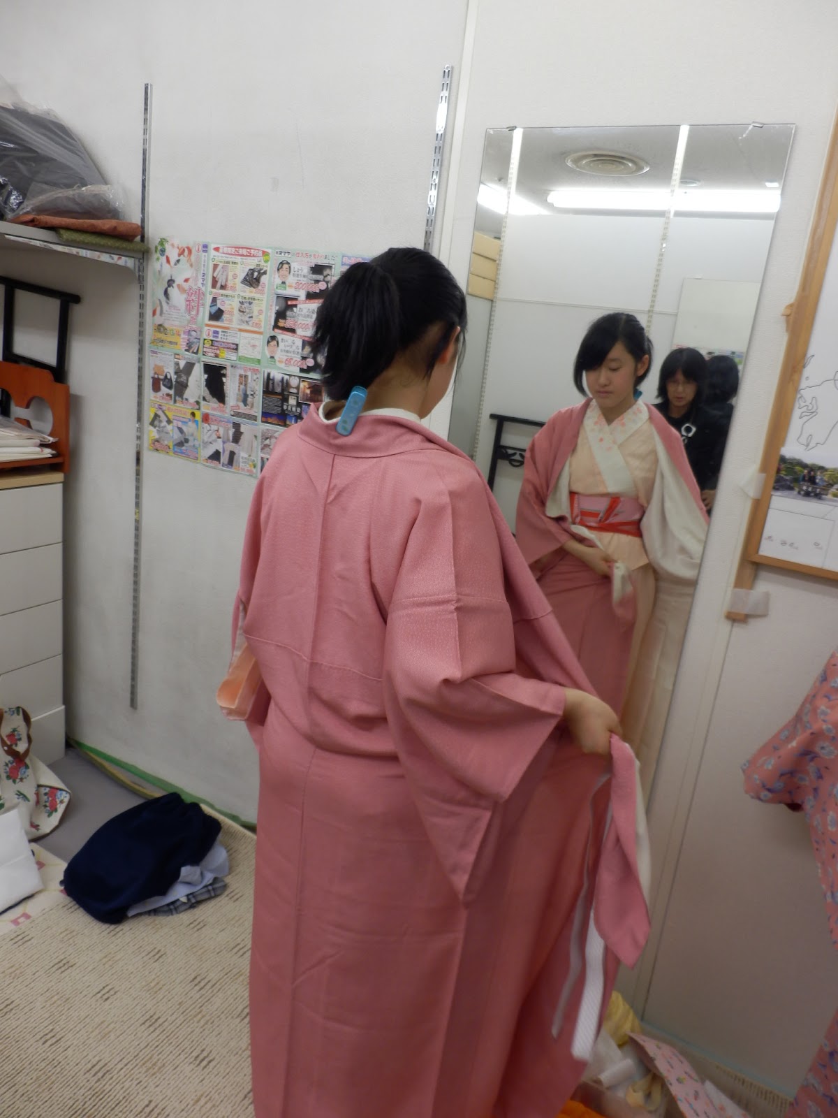 Katie in Tokyo Kimono lesson