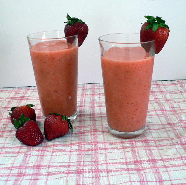 Strawberry Lemonade Slushie recipe