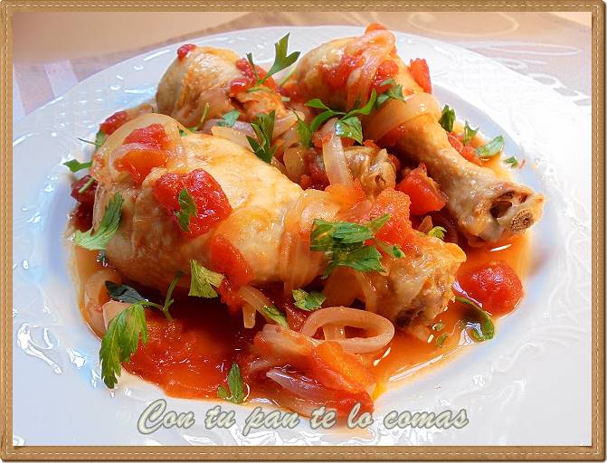 Muslos de pollo con cerveza y tomate