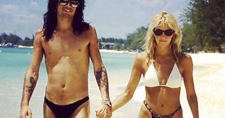 Tommy Lee and Heather Locklear.
