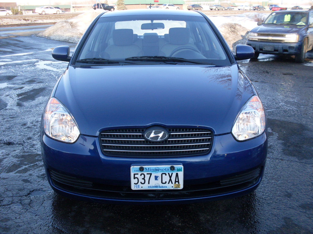 james: 2010 Hyundai Accent