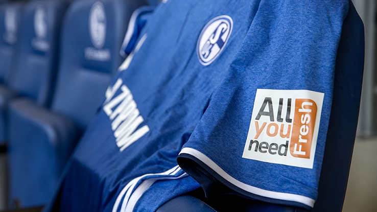 Kits by Auvergne81 Schalke%2B04%2BAnnounces%2BAll-New%2BSleeve%2BSponsor%2B%25282%2529