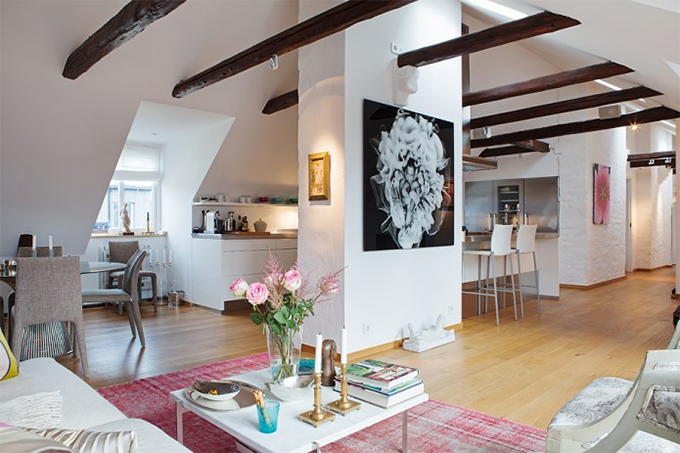 Decoração apartamento feminino cheio de arte