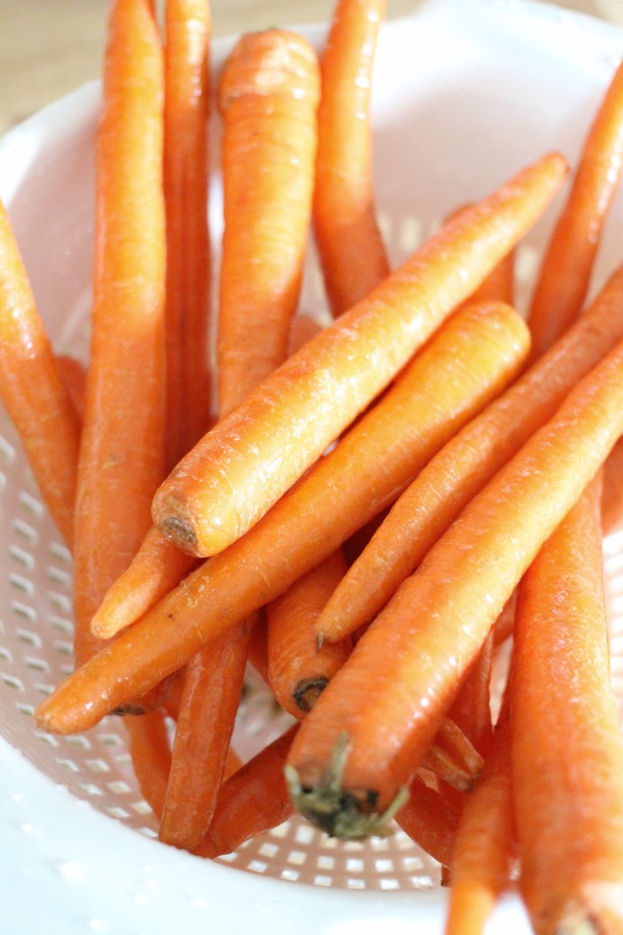 Mama Loves Food! Easy Oven Roasted Garlic Butter Carrots Recipe How