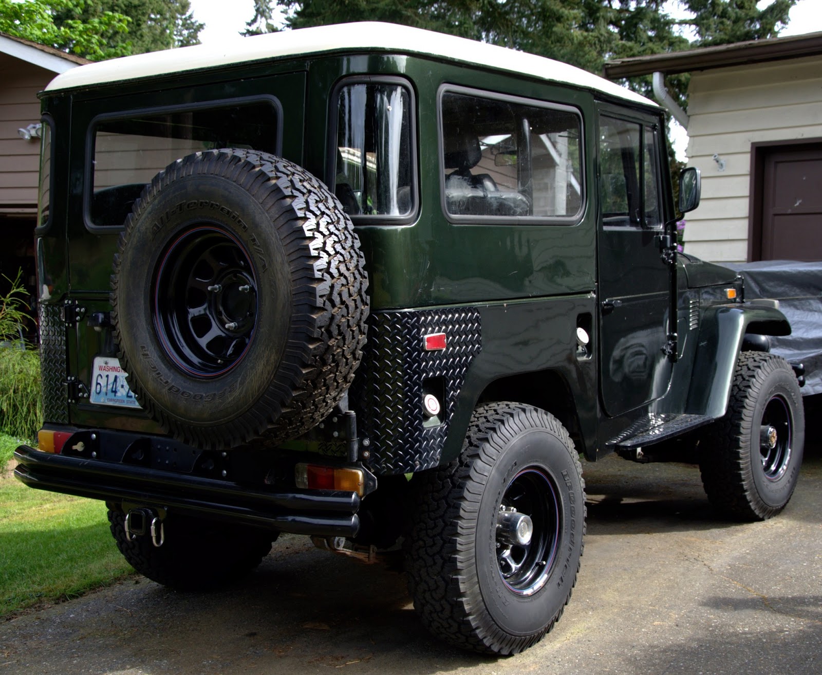 Theron Flatlee: Toyota - 1974 Land Cruiser FJ40
