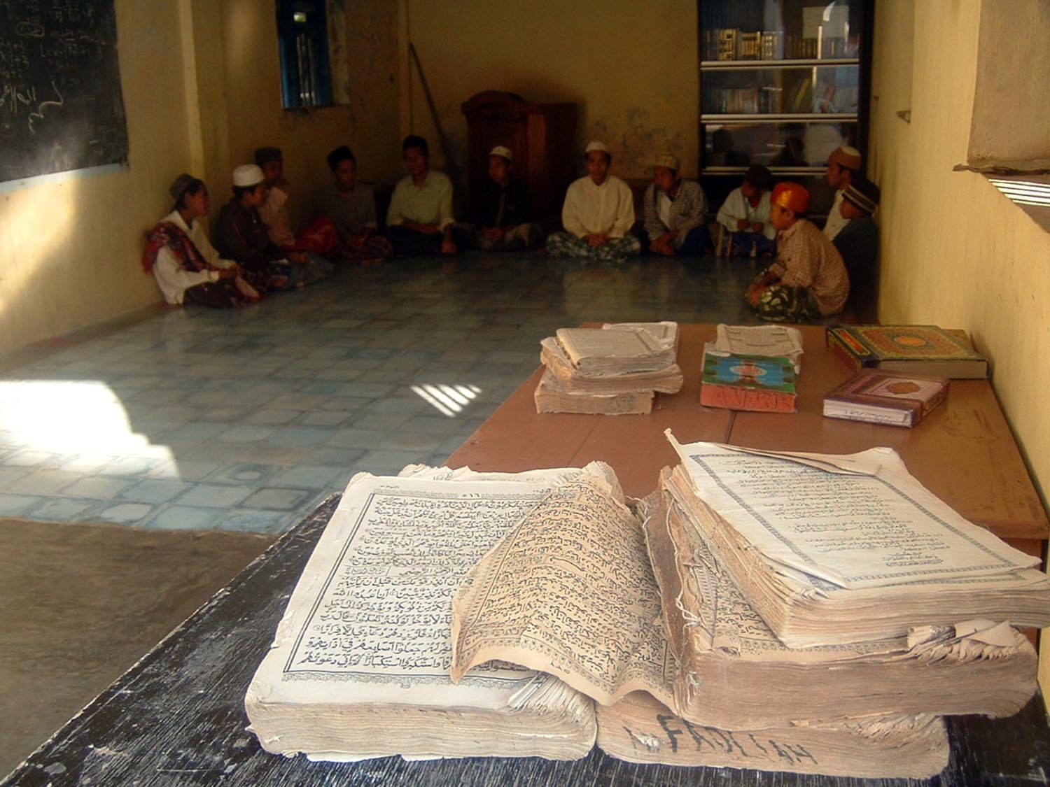 Kuasai Bahasa Asing dengan Ilmu Laduni (1) Batikimono