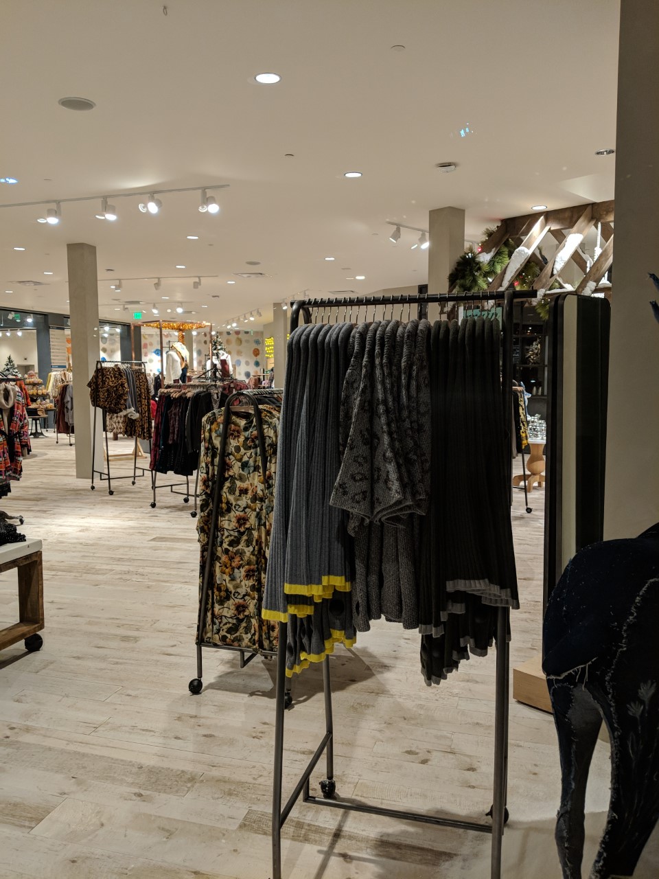 Robert Dyer Bethesda Row Anthropologie & Co., Terrain Cafe now open